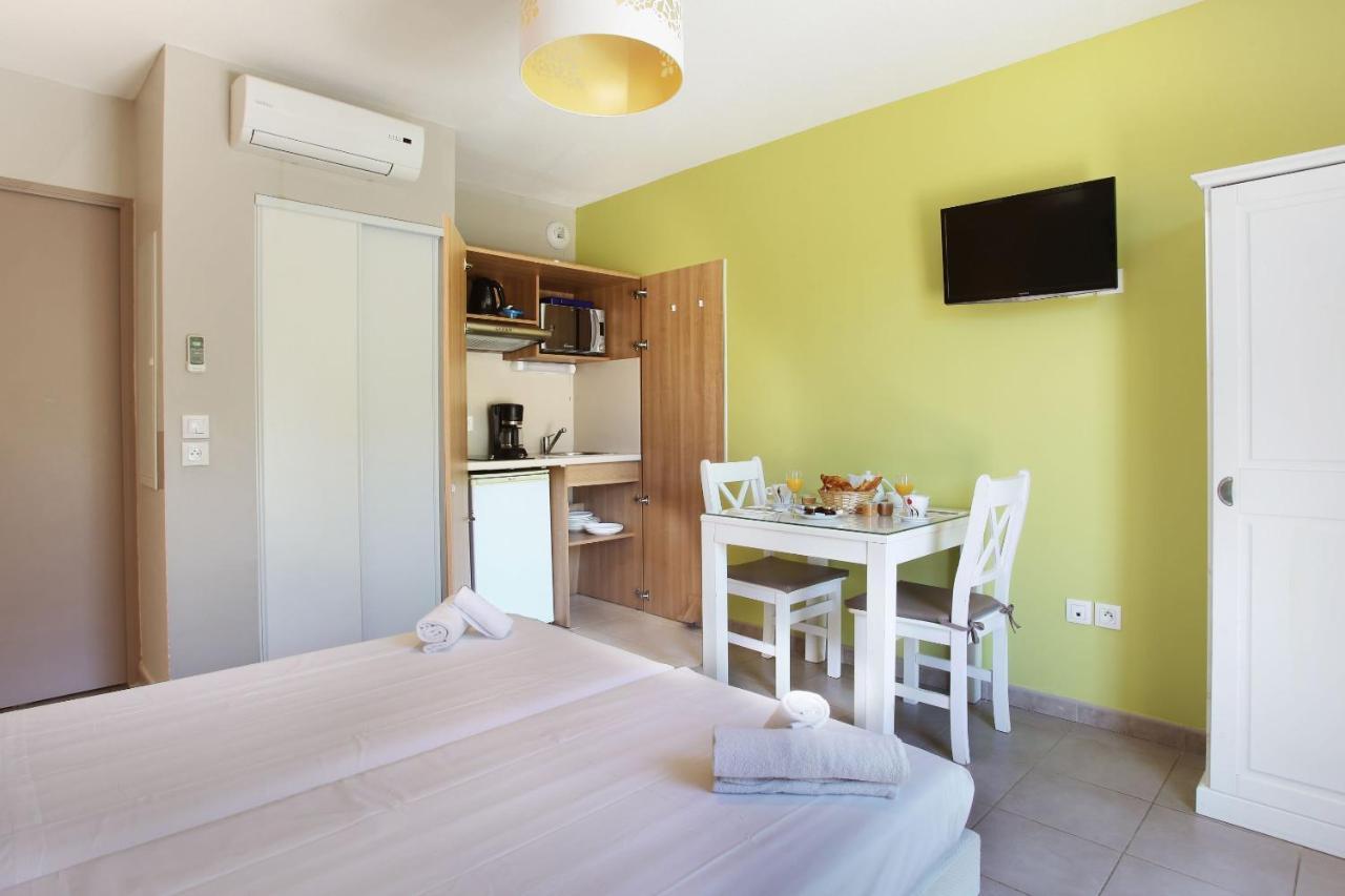 Residence Odalys Les Oceanides Ла-Лонд-ле-Мор Экстерьер фото